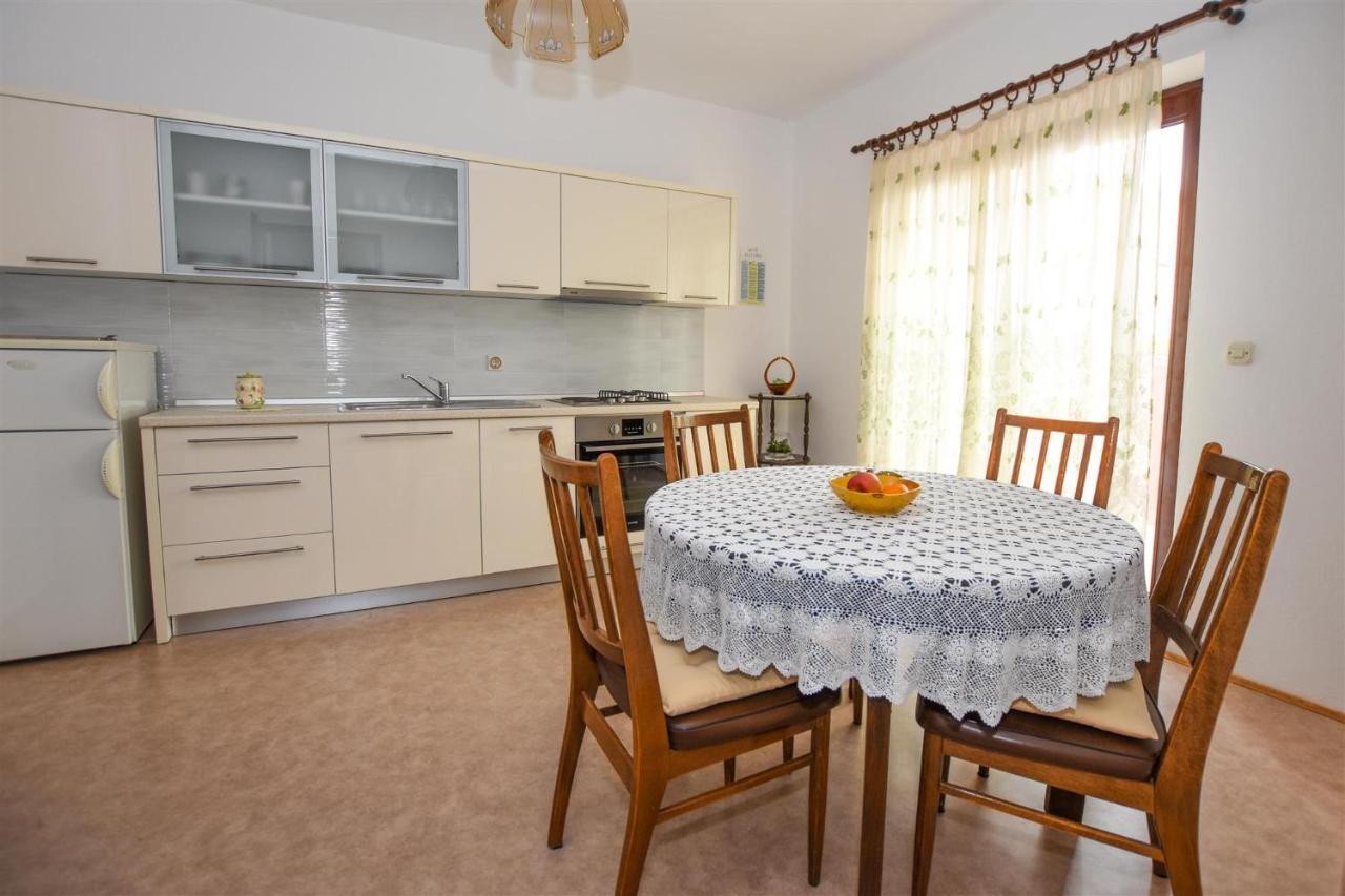 Apartments With A Parking Space Pag - 11358 Pag Town Exteriör bild
